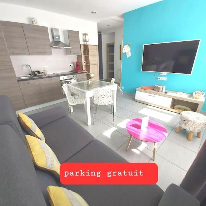 Gite Rdc 42M2 400 M Centre Ville 200 M Gare Tgv Parking Gratuit 250 Places Face Au Logement 아라스 외부 사진